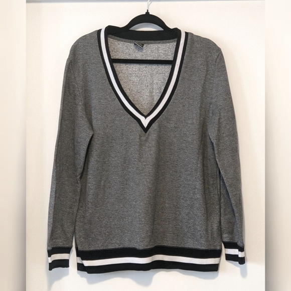 Gray Sweater - Picture 1 of 3